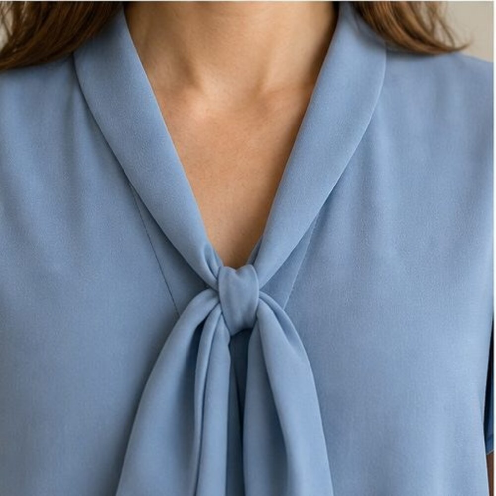 Blue V Neck Top - Picture 4 of 6